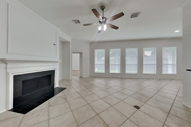 2223 Ridgefield Park Ln