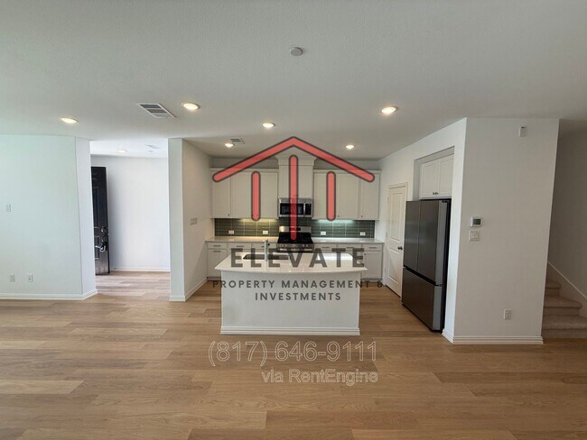 Photo - 724 4th St