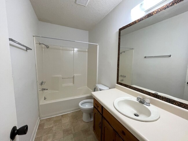 Photo - Cute Duplex in Cochran, GA