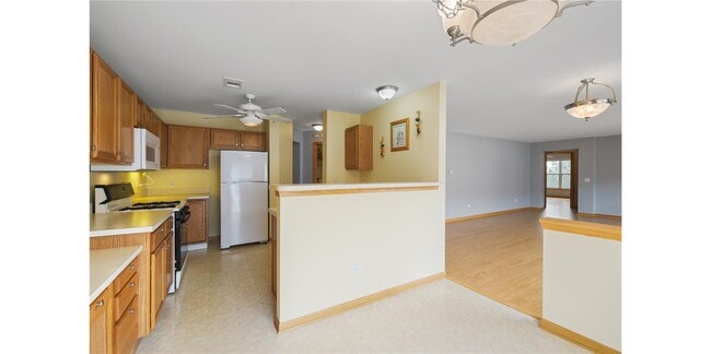 Photo - 680 Mill Cir