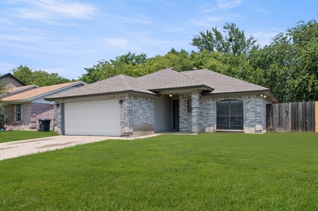 Building Photo - 917 Fiero Dr Rental