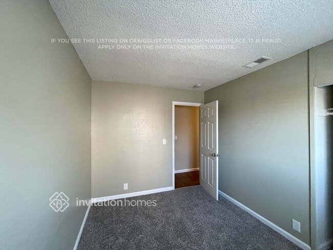 Photo - 300 Radcliffe Dr