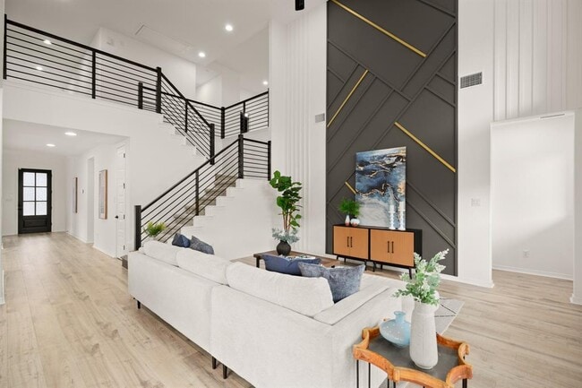 Photo - 20521 Martin Ln