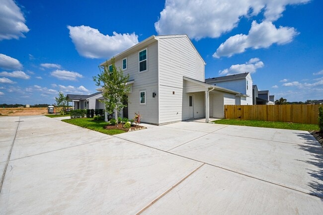 Photo - 30529 Bladnoch Ln