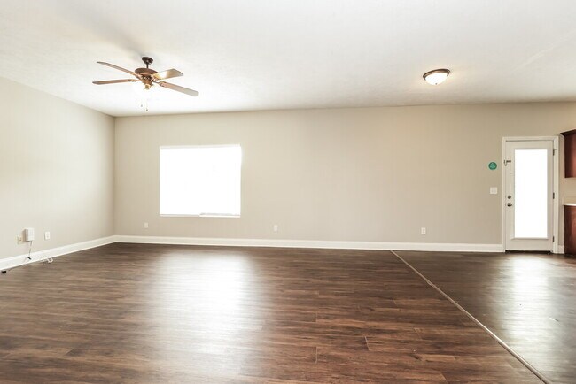 Photo - 3342 Hamberton Cir