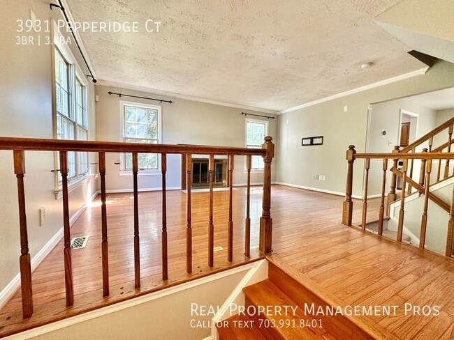Photo - 3931 Pepperidge Ct
