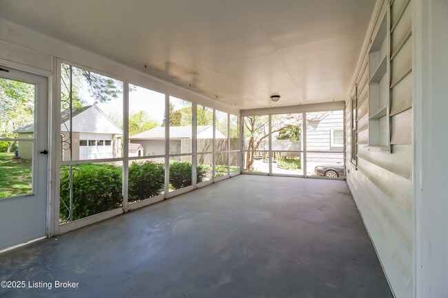 Photo - 4620 Hillside Dr