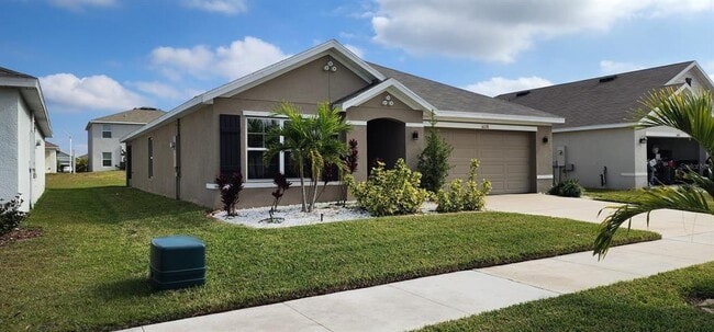 Photo - 16778 Carlton Pond St