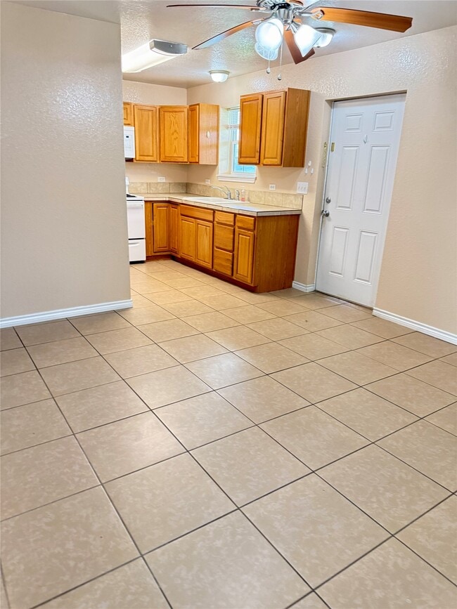 5939 Farm to Market Rd 1459