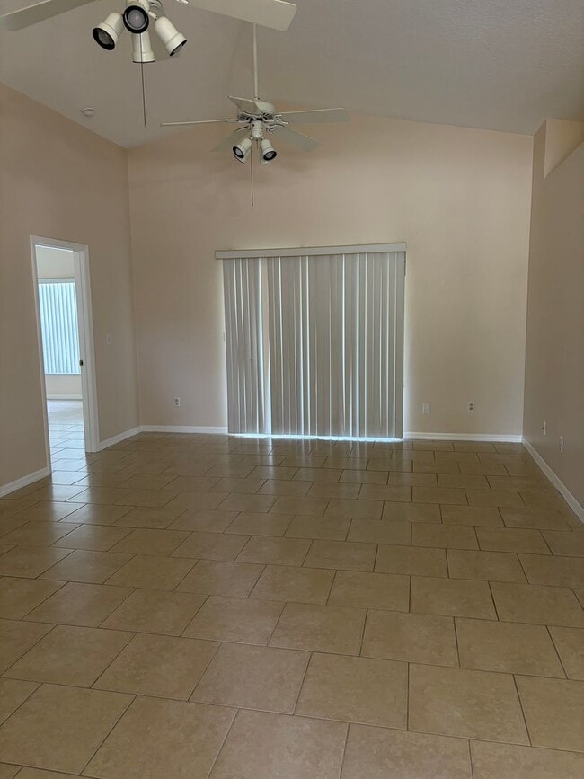Photo - Spacious 3 Bd 2 Bth Home Available Now in Minneola!
