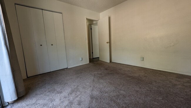 Building Photo - 4499 S 4000 W Unit 4499 A