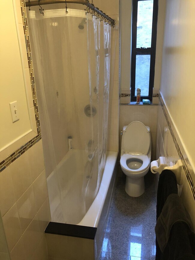 140 W 71st St Unit 4-F