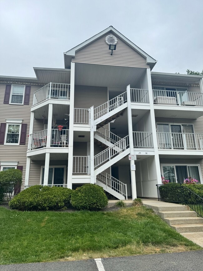 Building Photo - 31 Arapaho Pl