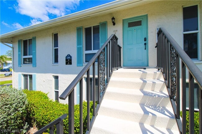 Photo - 239 Palm Dr Unit 2