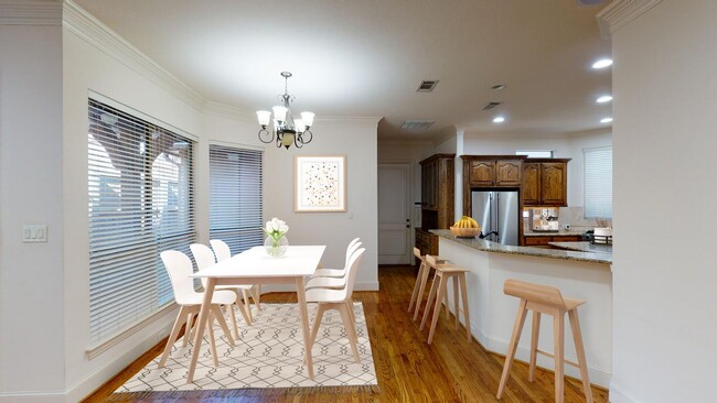 Photo - Elegant Central Dallas home 2.5 blocks from Knox-Henderson