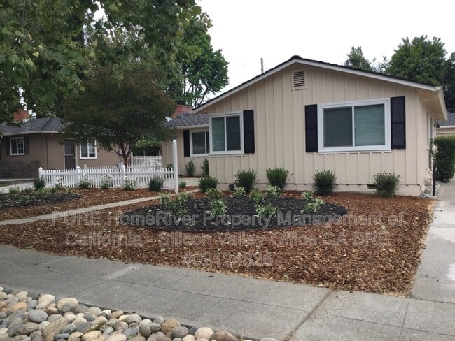 Photo - 2113 Parkwood Way