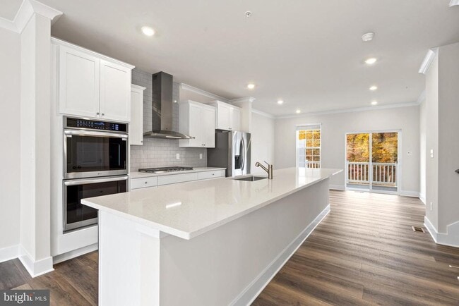 Photo - 516 Downswing Rd