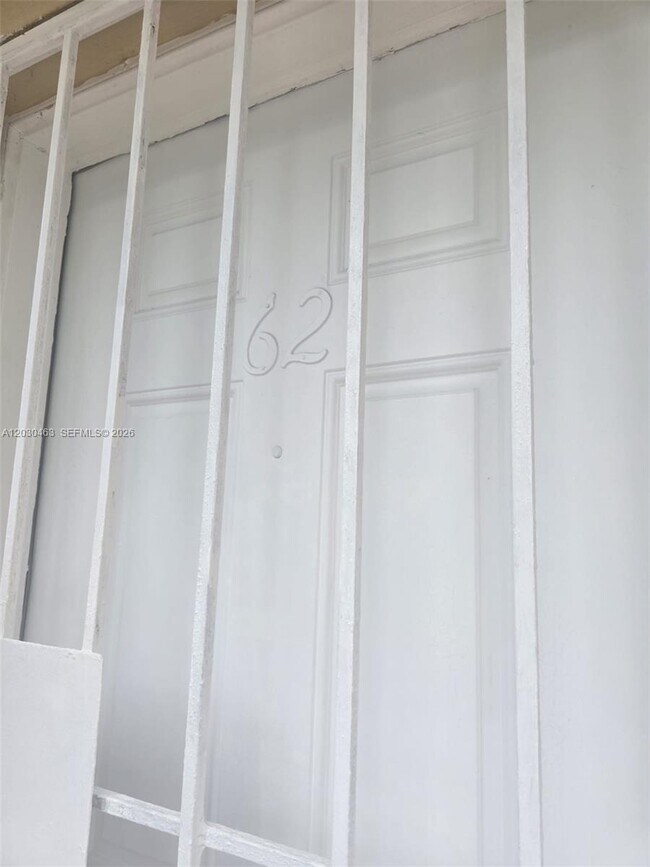 Photo - 2441 NW 13th St Unidad 62