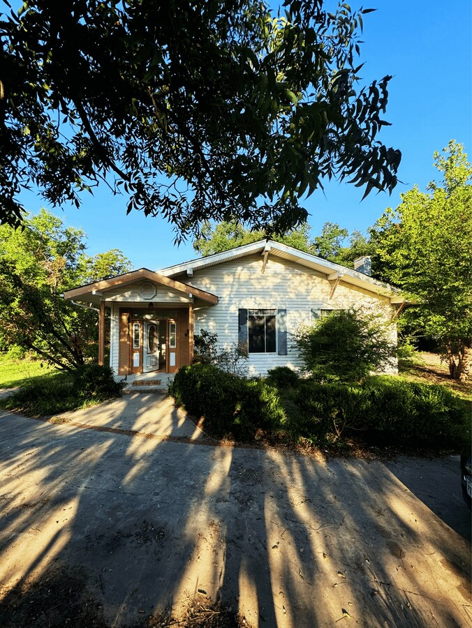 Photo - 1005 Ward St