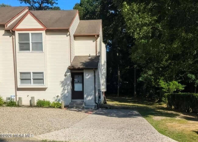 Building Photo - 42-44 Winged Foot Ln