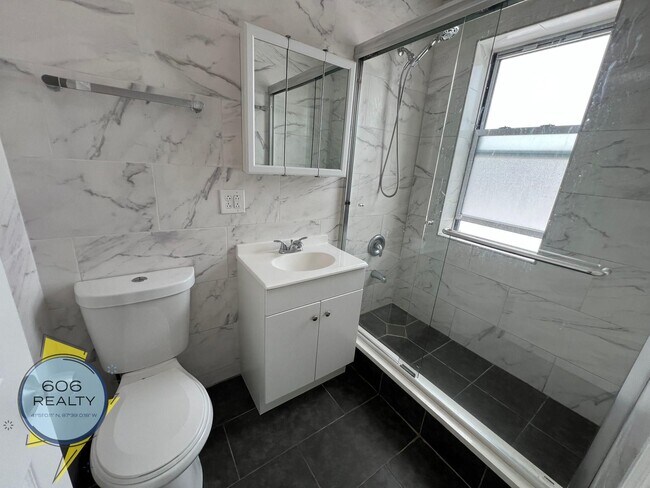 Photo - 3420 W Irving Park Rd Unidad 23