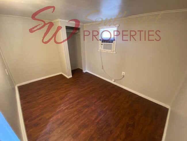 Photo - 1 Bedroom Garage Apartment — 1 Block from TSU (You Can’t Get Much Closer!)