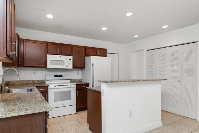 Photo - 3525 NW 114th Ln Unit 3529