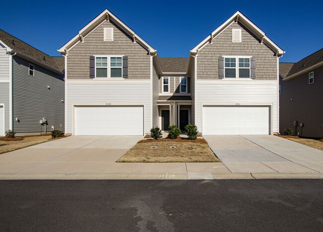 BEAUTIFUL 3 Bedroom in Midland Available M... - BEAUTIFUL 3 Bedroom in Midland Available M... Townhome