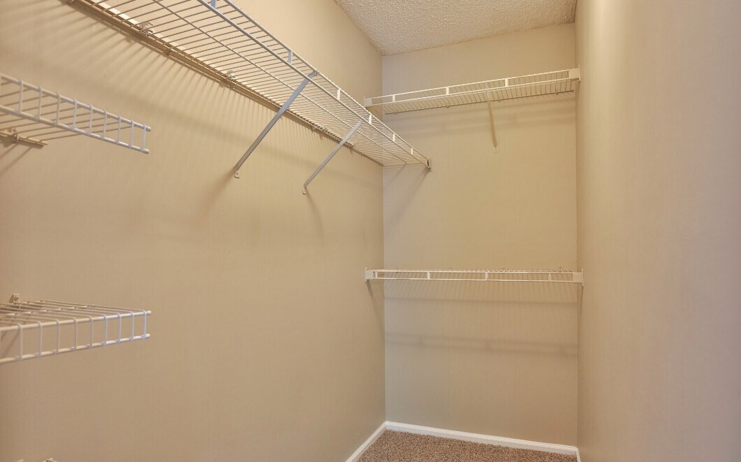 Photo - 125 Caledon Ct Unit 125