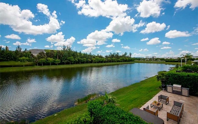 Photo - 6839 NW 103rd Ave