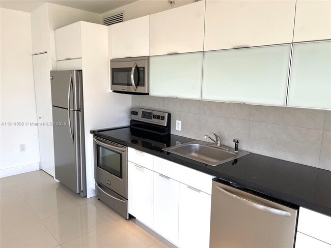 Photo - 7700 Tatum Waterway Dr Unit 301