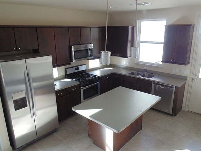 Photo - 5 Bed/3 Bath House near Campus