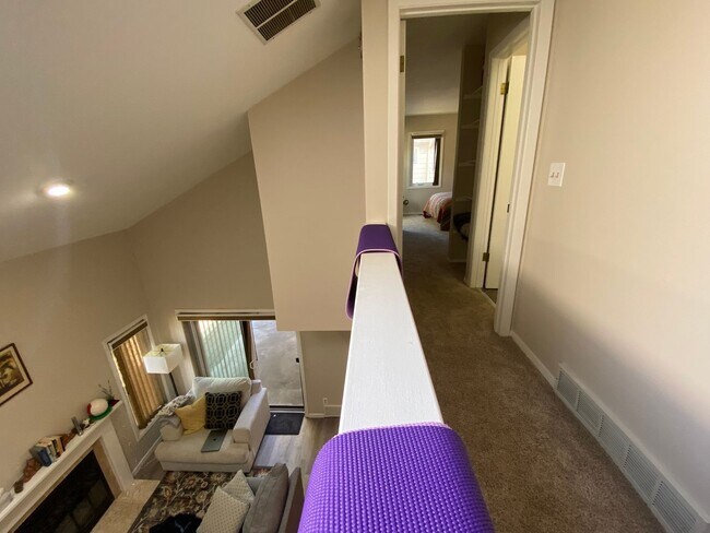 Photo - 2 Bed 2 Bath Two-Level Condo With Updates ... Unidad 78