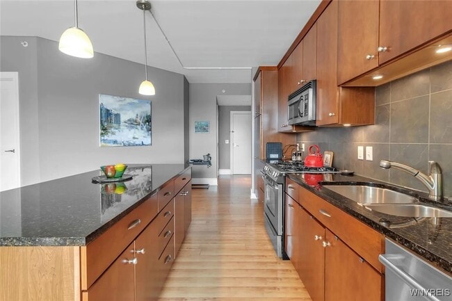Photo - 132 Lakefront Blvd