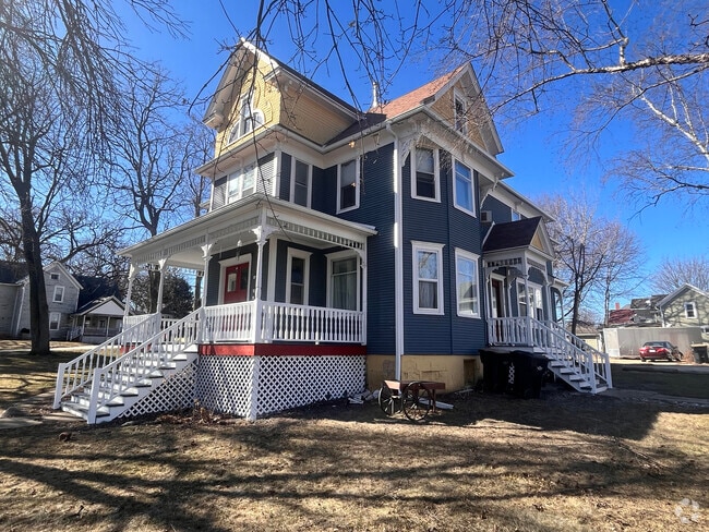 Building Photo - 204 Market St Unit A Rental