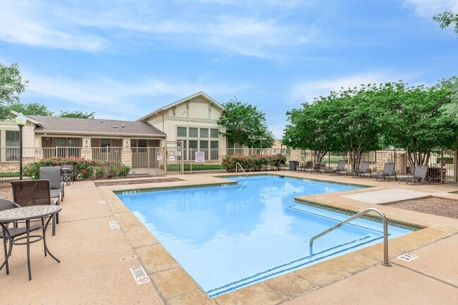 Building Photo - Costa Esmeralda