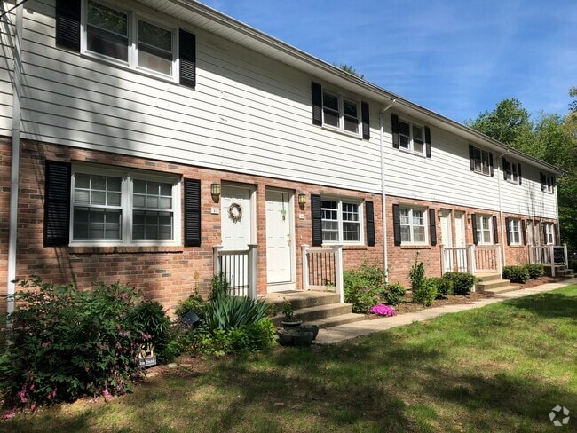 Building Photo - 105 Cushman Rd Rental