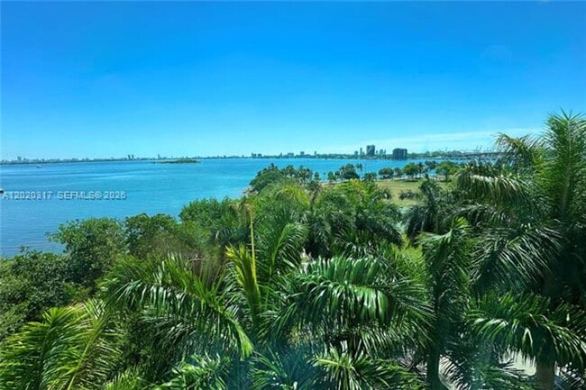 Photo - 2000 N Bayshore Dr Unidad 2000 N Bayshore Dr # 614