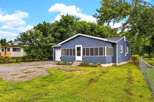 Photo - Charming 2-Bedroom Home with Garage – Pet Friendly!