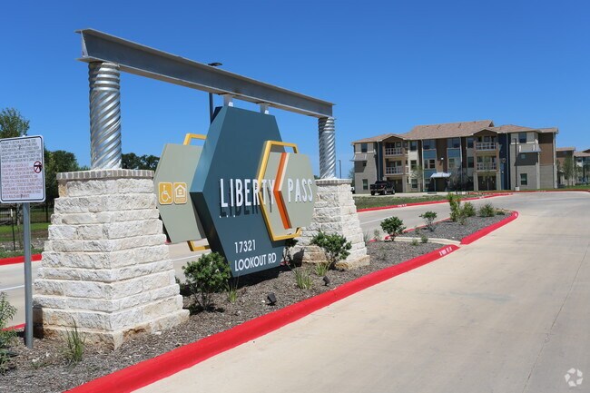 Photo - Liberty Pass