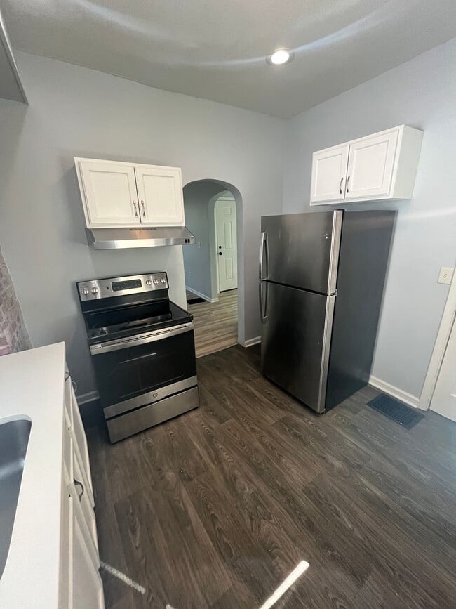 Photo - Three Bedroom House on Wyoming!