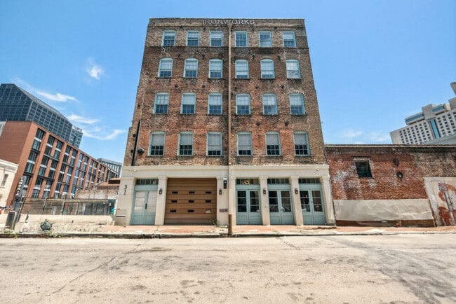 Photo - 315 Girod St Unidad ID1267129P