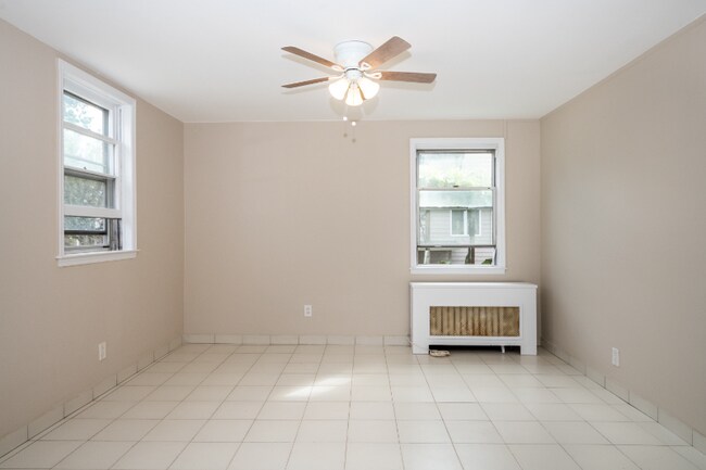 Photo - 102 Woodland Ave