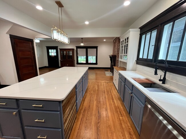 Photo - 4114 S 2nd St