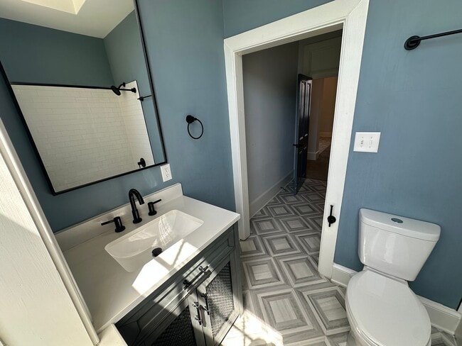 Photo - Charming 2 Bed 1 Bath Apartment in Downtown Fredericksburg