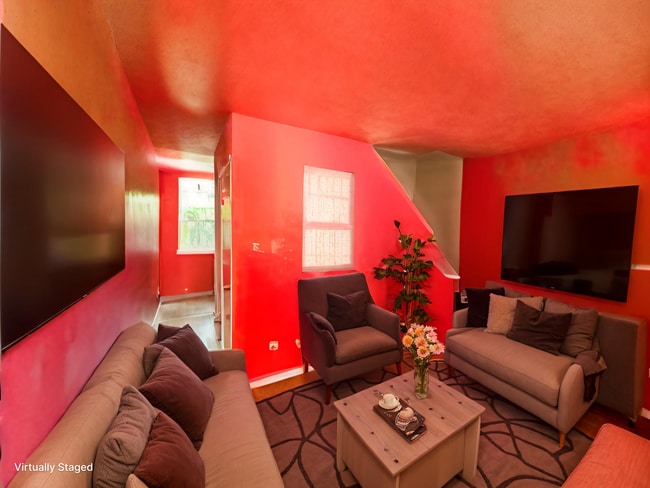 Building Photo - 5829 Wakefield St