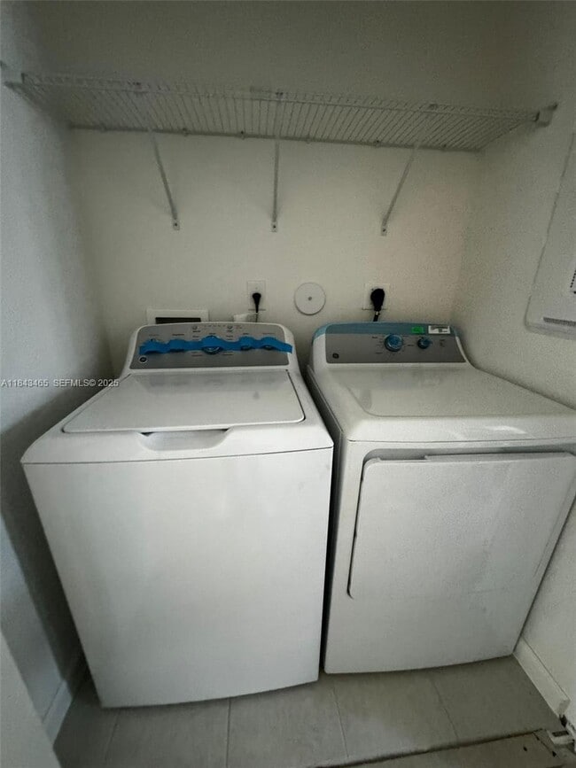 Photo - 23052 SW 129th Pl