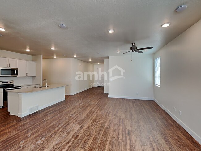 Photo - 2686 W 3290 S