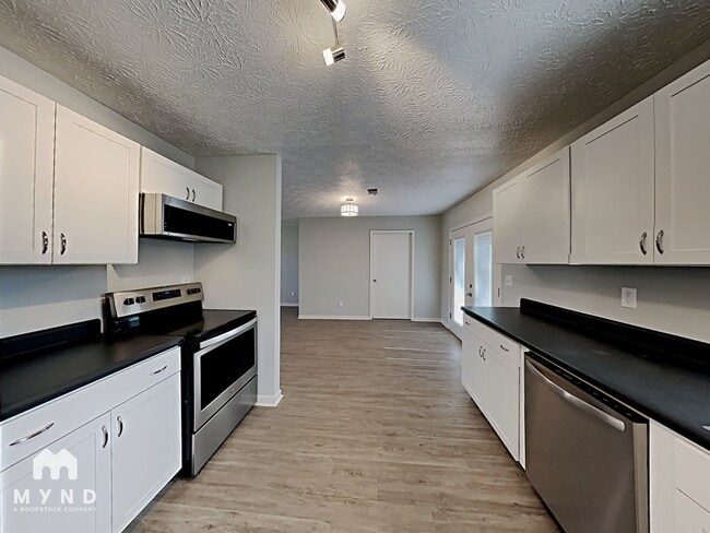 Photo - 115 Carver St