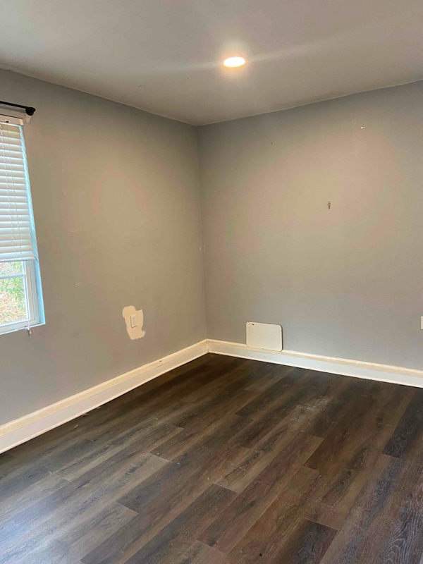 Photo - 434 Clearwater St